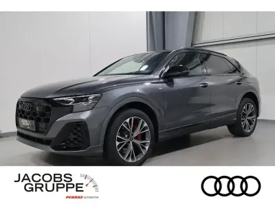 Neu Audi Q8 Ambiente 489 PS (359 kW) 2026 Grau SUV