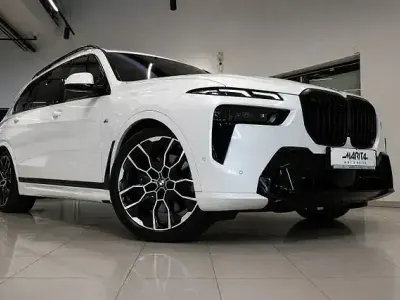 Usata BMW X7 M Sport 352 CV (258 kW) 2023 Bianco SUV