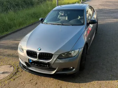 Używany BMW 320 177 KM (130 kW) 2009 Srebrny Coupe