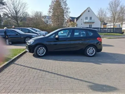 Gebraucht BMW 218 Active Tourer 136 PS (100 kW) 2015 Schwarz Van / Kleinbus