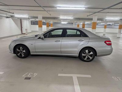 Mercedes E220