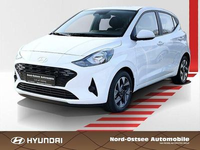 Gebraucht Hyundai i10 Trend 79 PS (58 kW) 2022 Andere farbe Kleinwagen