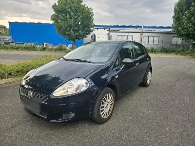 Gebraucht Fiat Punto 65 PS (47 kW) 2009 Blau Kleinwagen