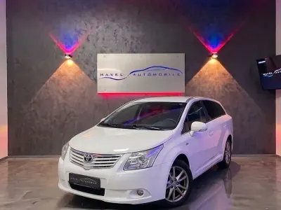 Gebraucht Toyota Avensis 150 PS (110 kW) 2011 Weiß Kombi