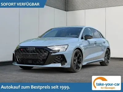 Neu Audi RS3 Sport 400 PS (294 kW) 2026 Daytonagrau perleffekt Limousine