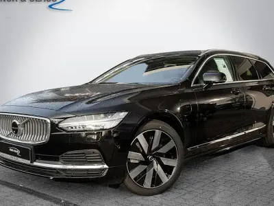 Usata Volvo V90 Plus 350 CV (257 kW) 2025 Nero Station wagon