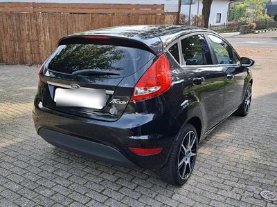Schwarz Gebraucht 2010 Ford Fiesta Kleinwagen | 4.400 € (Etwas zu teuer)