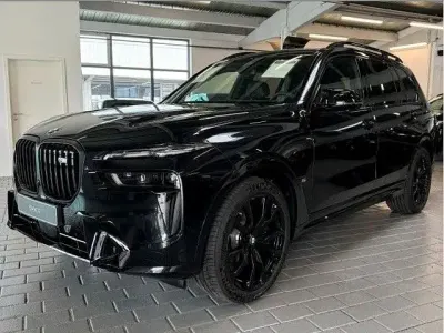 Gebraucht BMW X7 530 PS (389 kW) 2026 Schwarz SUV