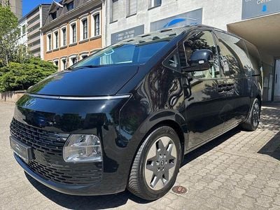 Usata Hyundai Staria Prime 177 CV (130 kW) 2023 Nero Monovolume