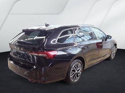 Second-hand Skoda Octavia Selection 150 CP (110 kW) 2025 Negru Break