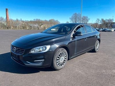 Gebraucht Volvo S60 Momentum 150 PS (110 kW) 2016 Schwarz Limousine