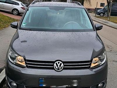 Gebraucht VW Touran 140 PS (102 kW) 2011 Grün Van / Kleinbus