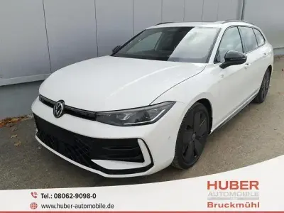 Nouă VW Passat R-line 220 CP (161 kW) 2025 Alb Break
