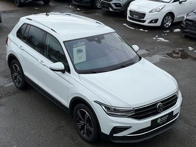 Gebraucht VW Tiguan Active 150 PS (110 kW) 2023 Pure white SUV