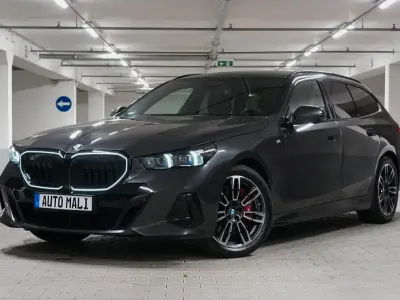 Gebraucht BMW 540 M Sport 303 PS (222 kW) 2025 Grau Kombi