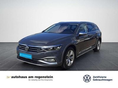 Grau Gebraucht 2020 VW Passat Alltrack Kombi | 28.940 € (Fairer Preis)