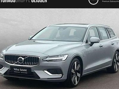 Grau Gebraucht 2025 Volvo V60 Plus Kombi | 41.250 € (Guter Preis)