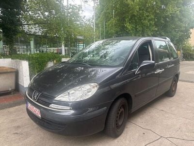 Peugeot 807