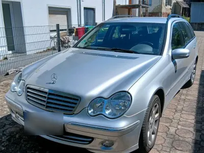 Gebraucht Mercedes C200 Elegance 163 PS (119 kW) 2004 Silber Kombi