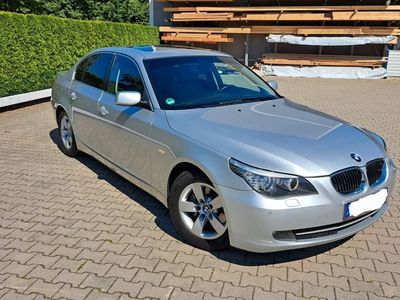 BMW 523