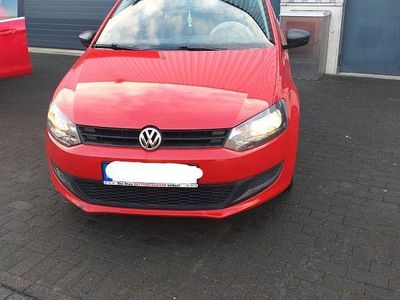 Orange Gebraucht 2013 VW Polo Trendline Limousine | 4.400 € (Fairer Preis)