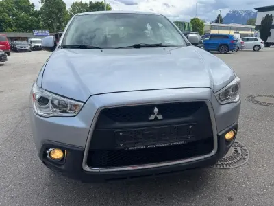 Gebraucht Mitsubishi ASX Invite 150 PS (110 kW) 2012 Silber SUV
