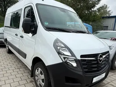 Używany Opel Movano 150 KM (110 kW) 2020 Biały Minivan