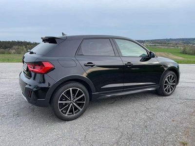Gebraucht Audi A1 Basis 150 PS (110 kW) 2021 Schwarz SUV