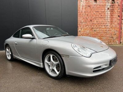 Porsche 911 Carrera