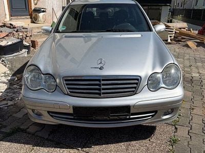 Gebraucht Mercedes C200 Classic 163 PS (119 kW) 2006 Silber Limousine