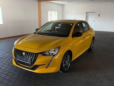 Second-hand Peugeot 208 Active 75 CP (55 kW) 2022 Galben Hatchback
