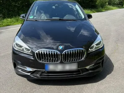 Gebraucht BMW 225 Active Tourer iPerformance 224 PS (164 kW) 2018 Schwarz Van / Kleinbus