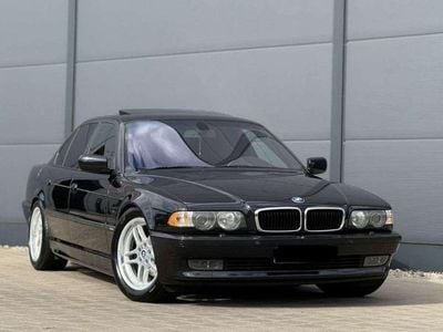 BMW 728