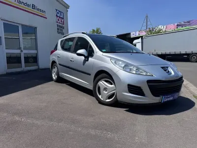 Gebraucht Peugeot 207 Tendance 95 PS (69 kW) 2011 Kombi