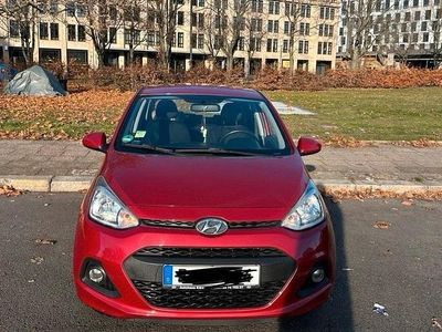 Rot Gebraucht 2014 Hyundai i10 Trend Kleinwagen | 8.000 € (Fairer Preis)