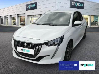 Gebraucht Peugeot 208 Allure 101 PS (74 kW) 2021 Weiß Kleinwagen