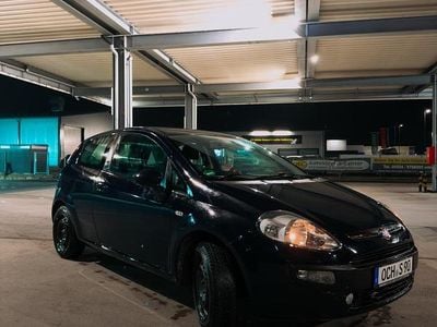 Blau Gebraucht 2010 Fiat Punto Evo Kleinwagen | 2.900 €