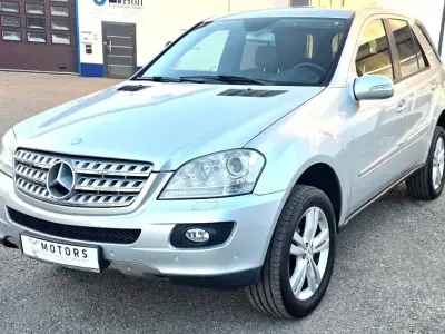 Brugt Mercedes ML320 224 HK (164 kW) 2005 Sølv SUV