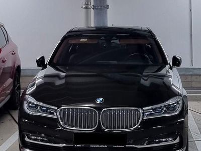 Gebraucht BMW 750 M Performance 400 PS (294 kW) 2017 Braun Limousine