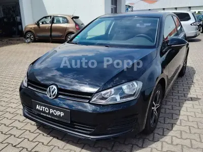 Gebraucht VW Golf VII Trendline 110 PS (80 kW) 2015 Schwarz Limousine