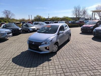 Silber Neu 2025 Mitsubishi Space Star Select Limousine | 13.990 €