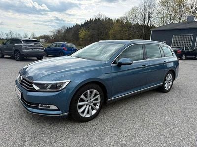 Usata VW Passat R-line 220 CV (161 kW) 2017 Blu Station wagon