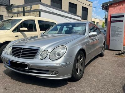 Mercedes E320