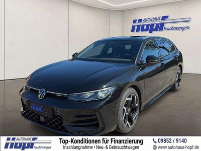 Second-hand VW Passat R-line 150 CP (110 kW) 2025 Negru Break