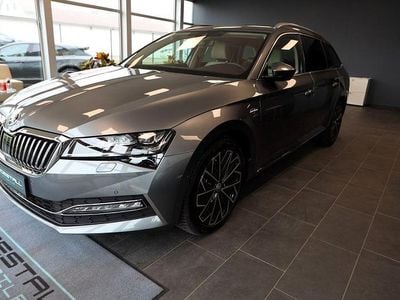 Gebraucht Skoda Superb LAURIN & KLEMENT 200 PS (147 kW) 2023 Grau Kombi