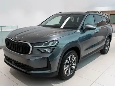Neu Skoda Kodiaq Selection 150 PS (110 kW) 2026 Grau SUV