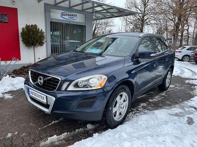 Blau Gebraucht 2013 Volvo XC60 Summum SUV | 11.900 € (Fairer Preis)