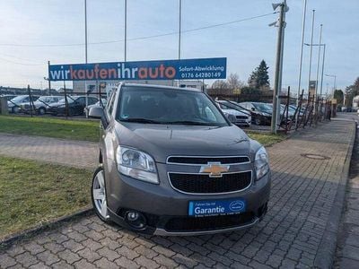 Grau Gebraucht 2013 Chevrolet Orlando LT Van / Kleinbus | 6.899 € (Fairer Preis)