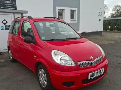Gebraucht Toyota Yaris 87 PS (63 kW) 2004 Rot Kombi
