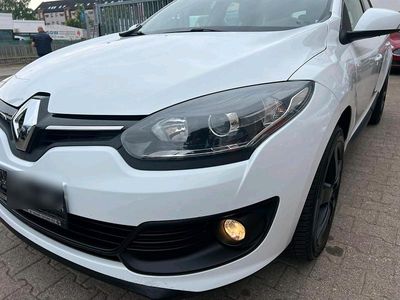 Gebraucht Renault Mégane GrandTour 115 PS (84 kW) 2016 Weiß Kombi
